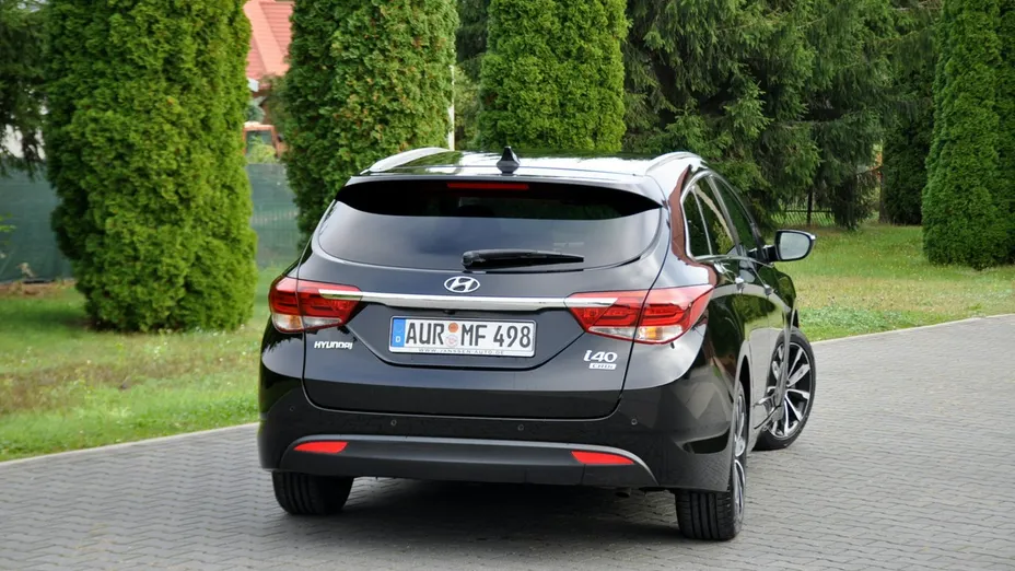 HYUNDAI i40 -