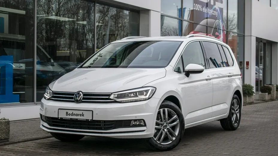 VOLKSWAGEN Touran -