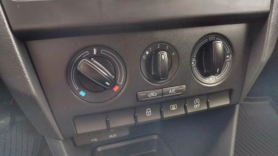 SKODA Rapid -