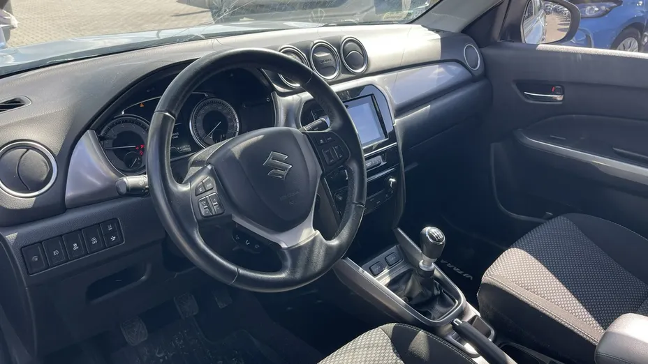 SUZUKI Vitara -