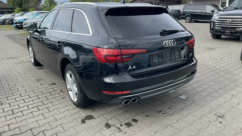 AUDI A4 Avant -