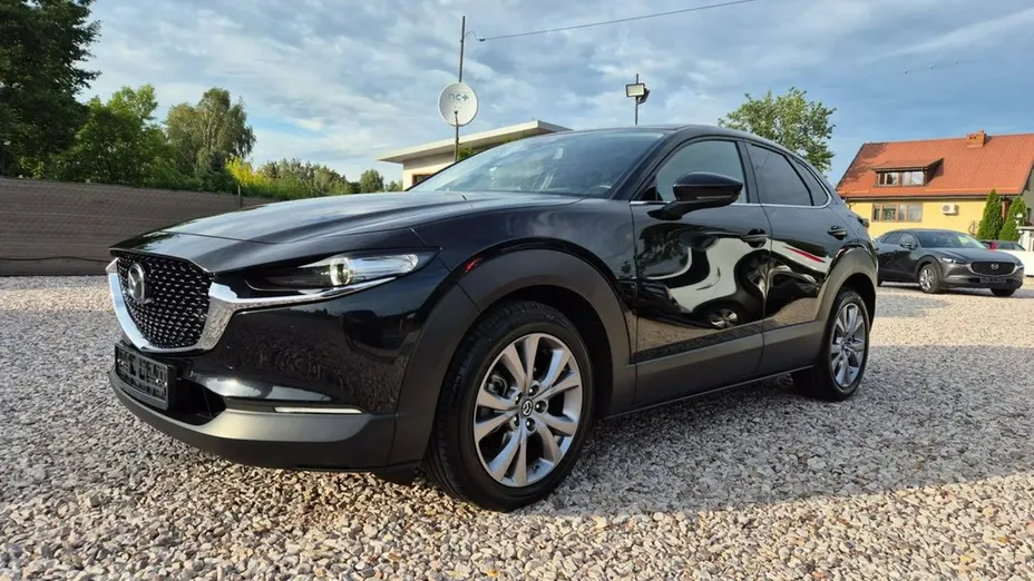 MAZDA CX-30 -
