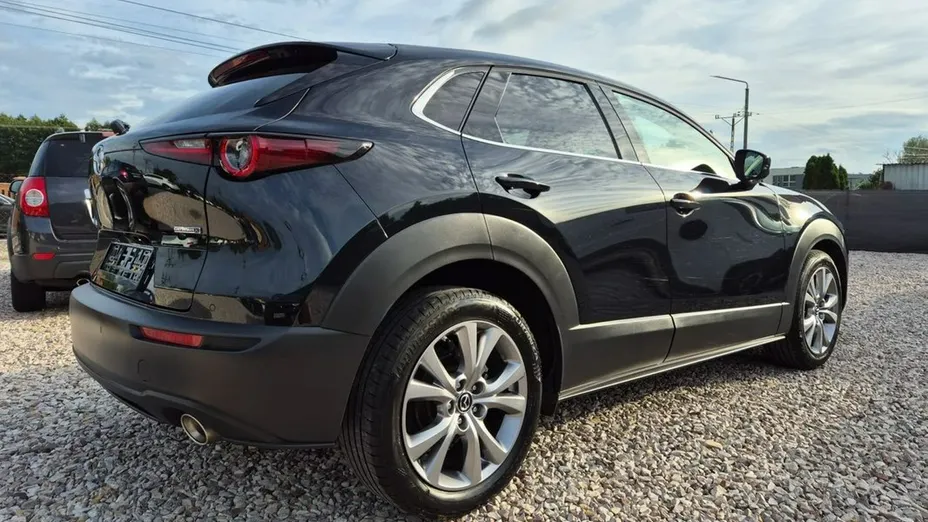 MAZDA CX-30 -