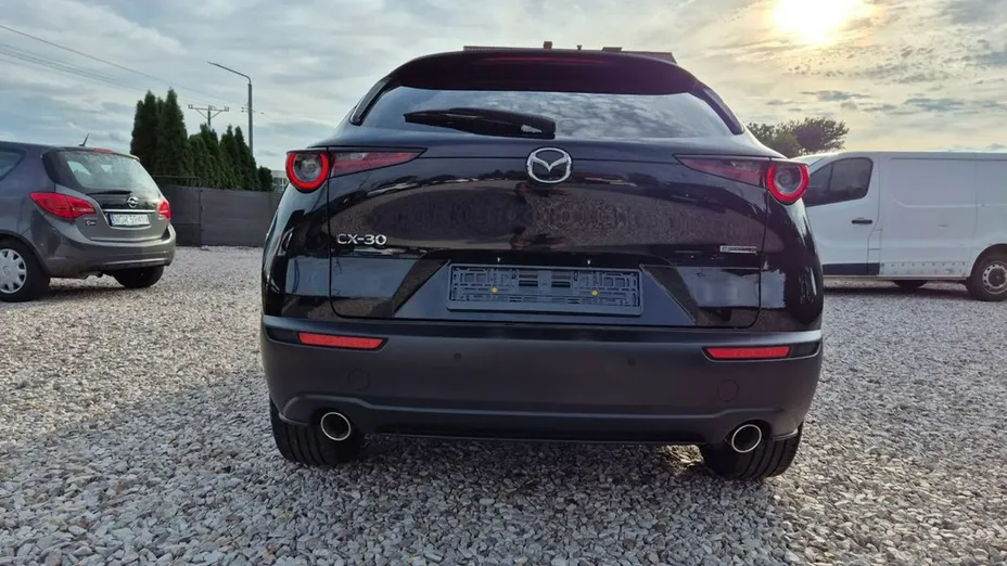 MAZDA CX-30 -