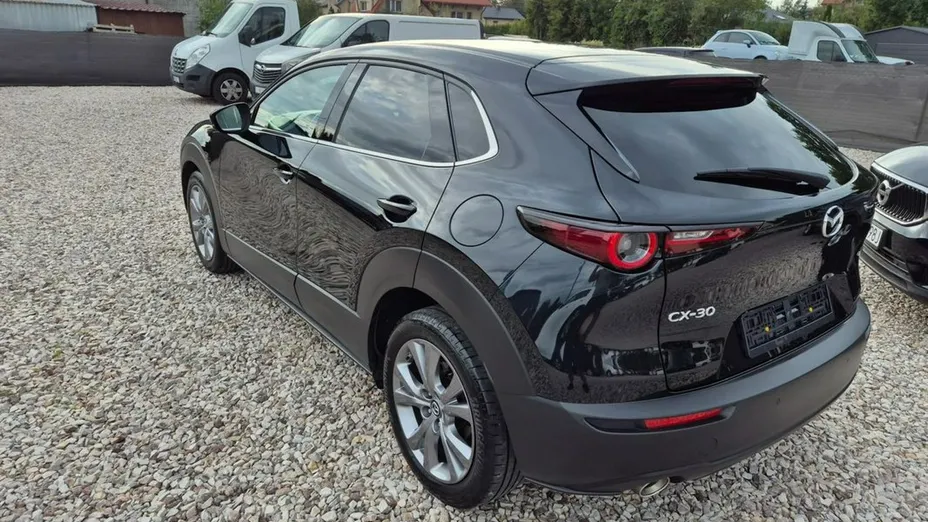 MAZDA CX-30 -