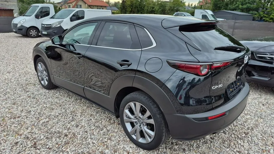 MAZDA CX-30 -