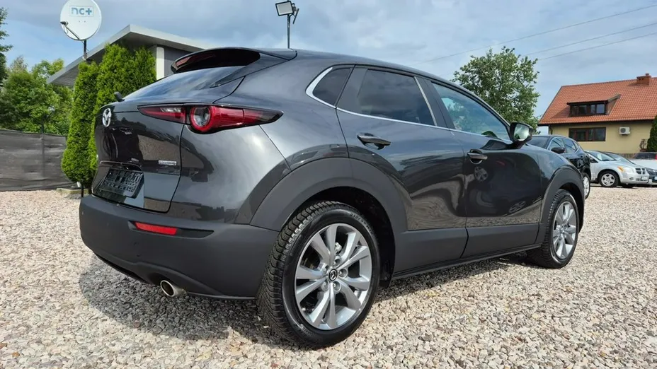 MAZDA CX-30 -