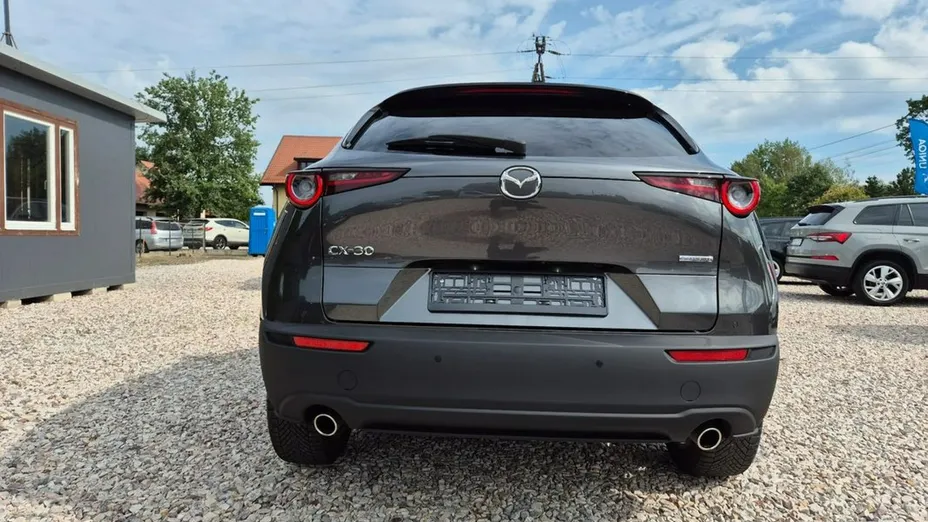 MAZDA CX-30 -