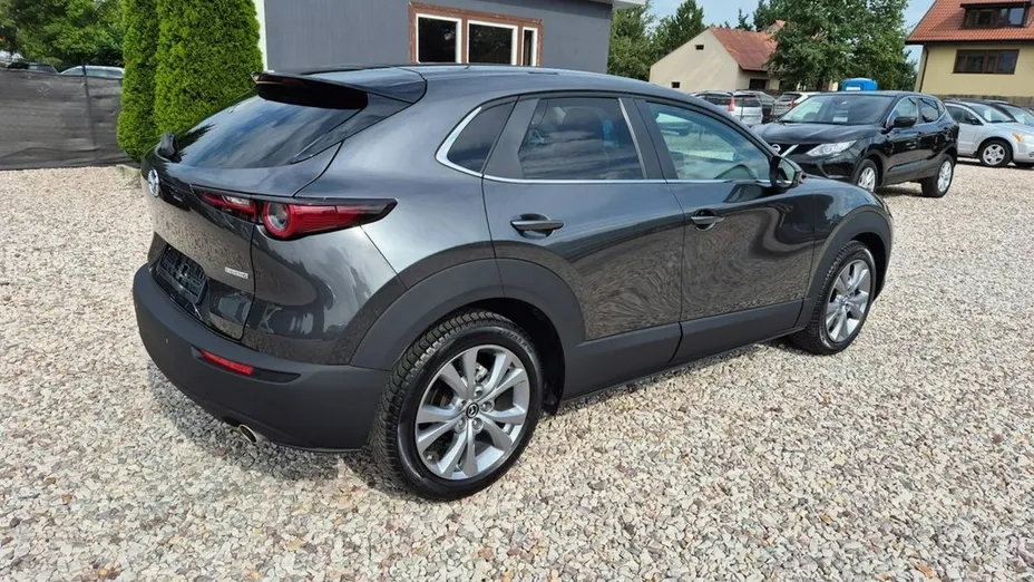 MAZDA CX-30 -