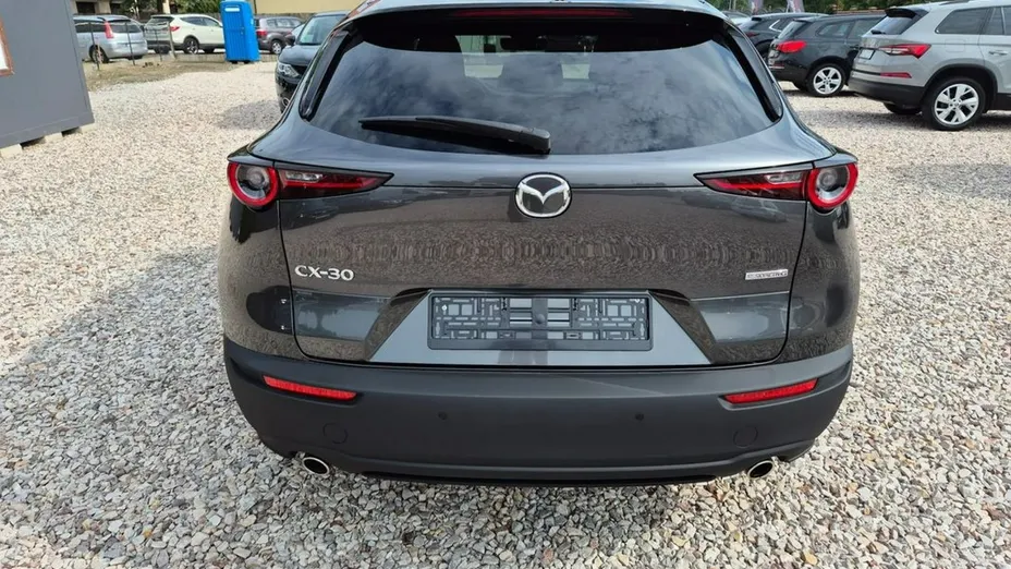 MAZDA CX-30 -