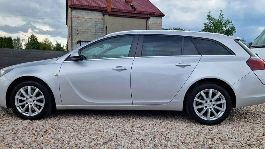 OPEL Insignia -