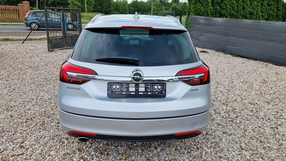 OPEL Insignia -