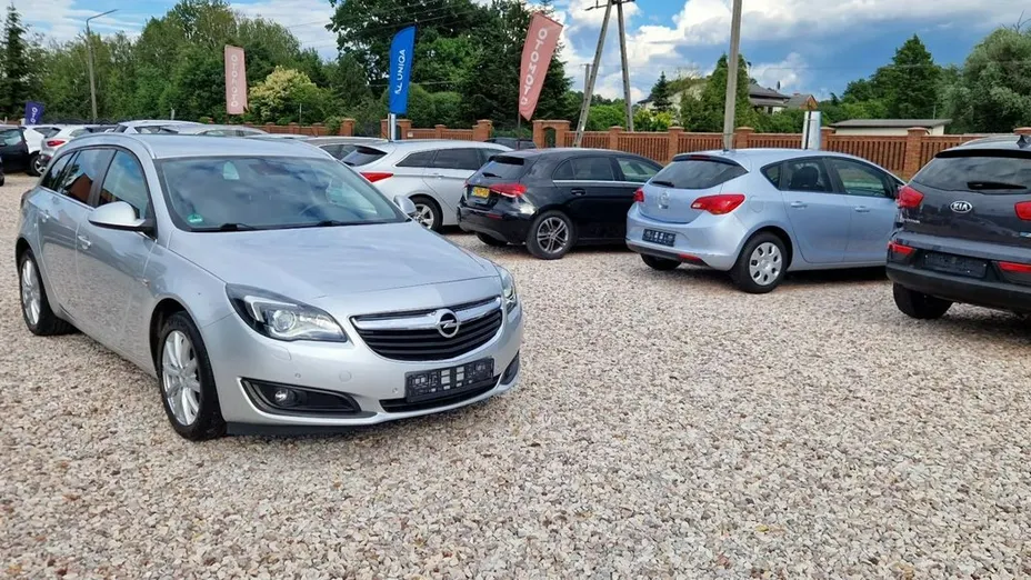 OPEL Insignia -