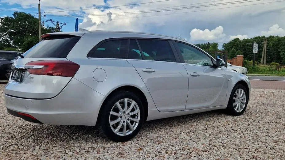 OPEL Insignia -
