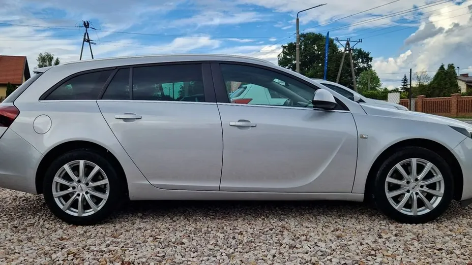 OPEL Insignia -