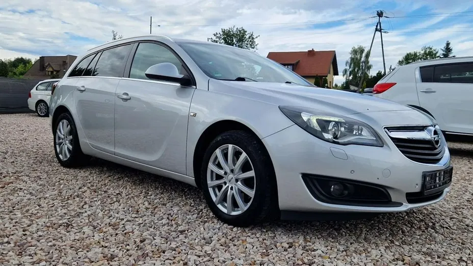 OPEL Insignia -