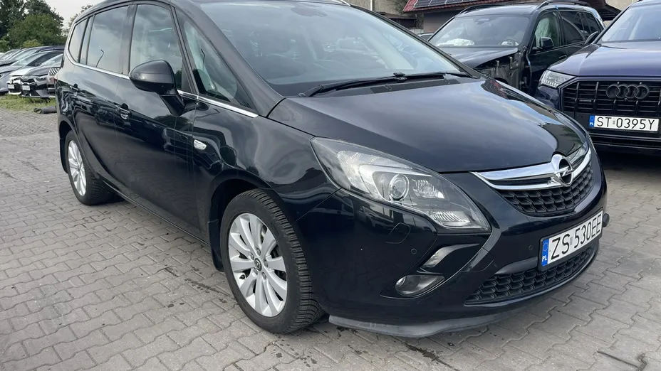 OPEL Zafira -