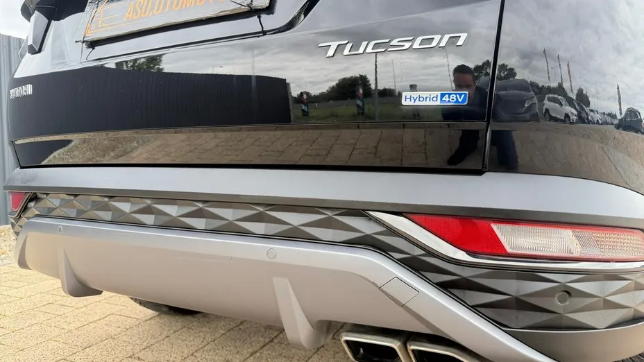 HYUNDAI Tucson -