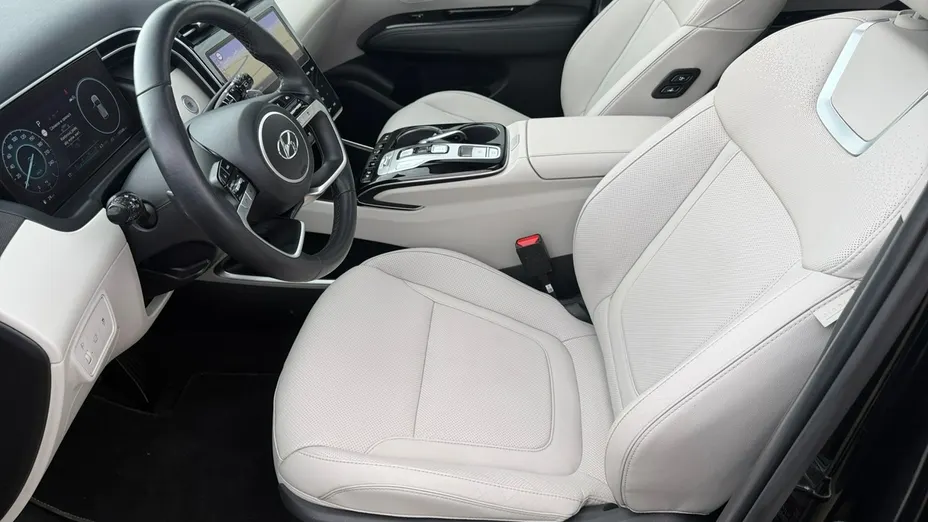 HYUNDAI Tucson -