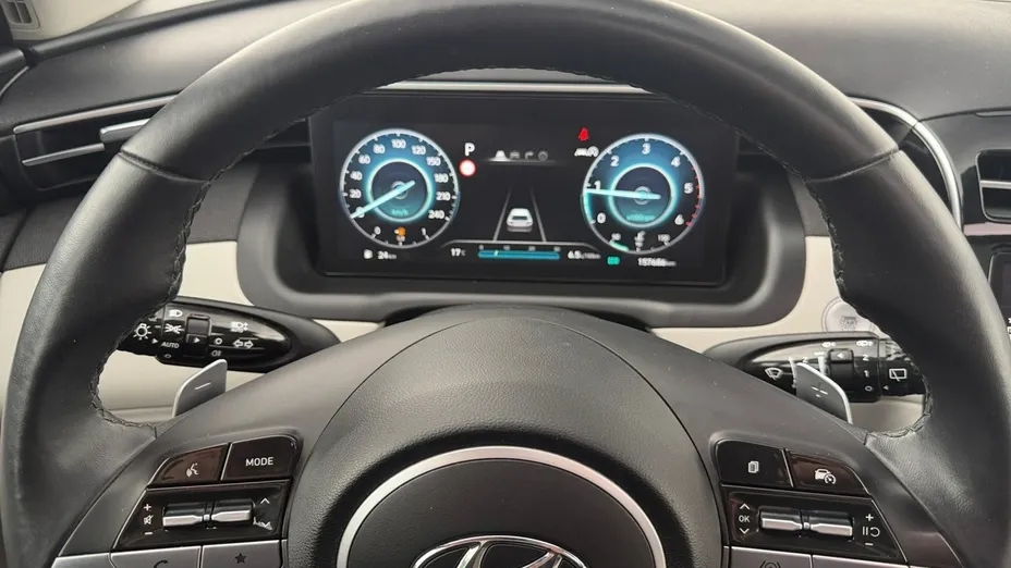 HYUNDAI Tucson -