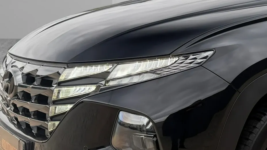 HYUNDAI Tucson -