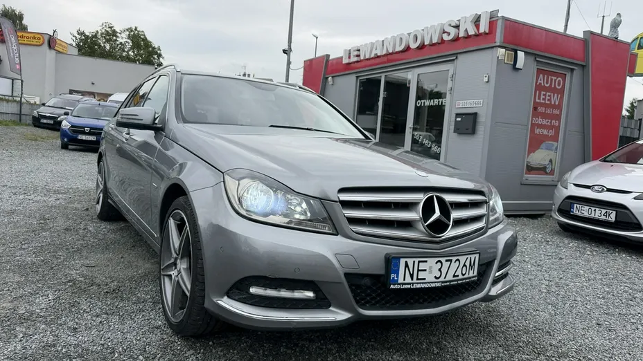 MERCEDES-BENZ C Klasa -