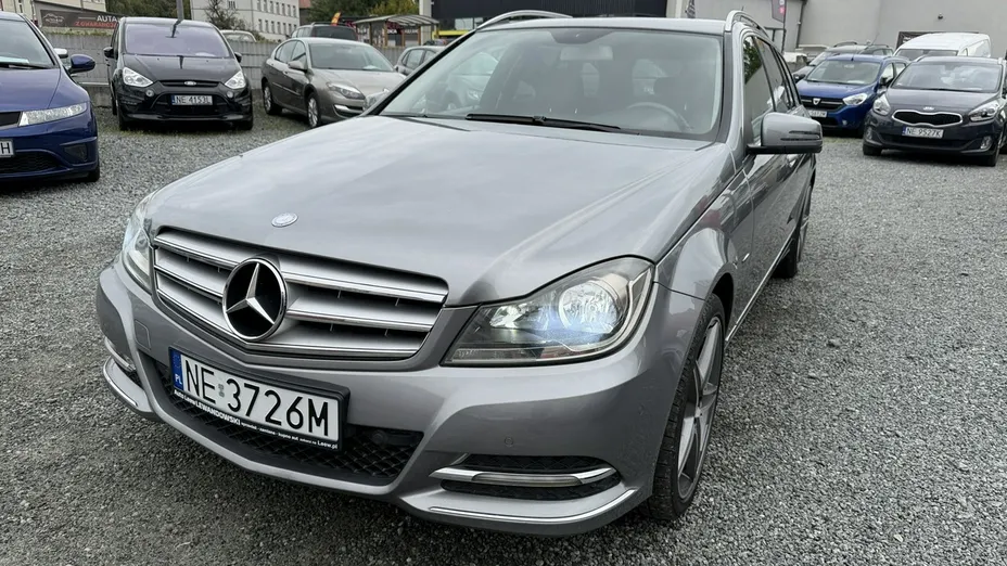 MERCEDES-BENZ C Klasa -