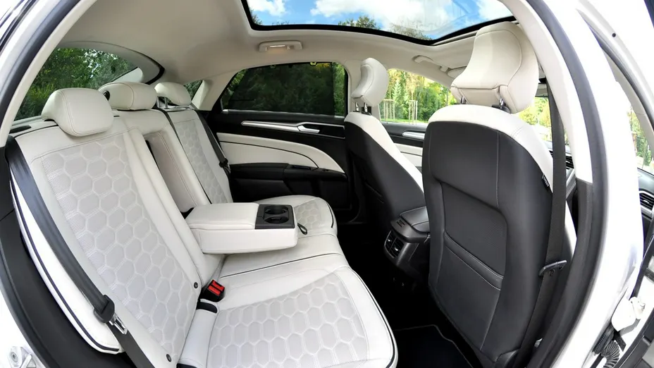 FORD Mondeo -