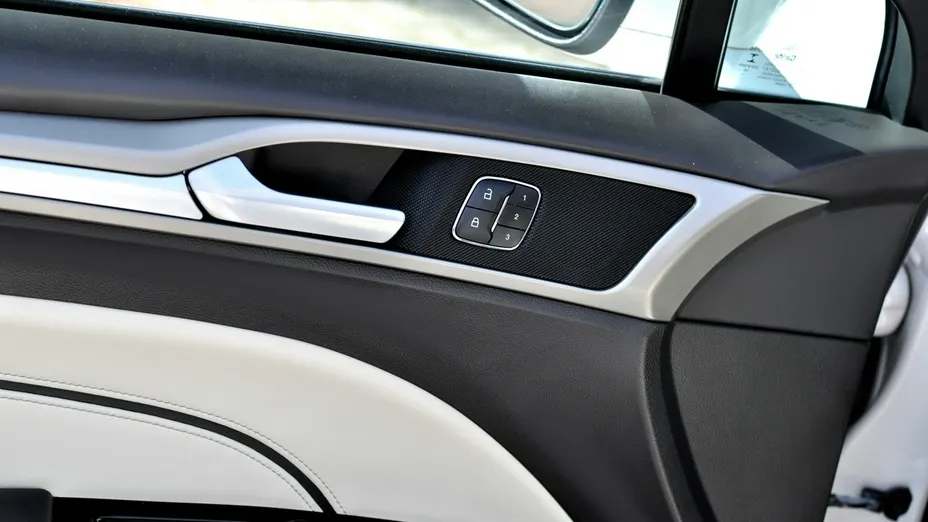 FORD Mondeo -