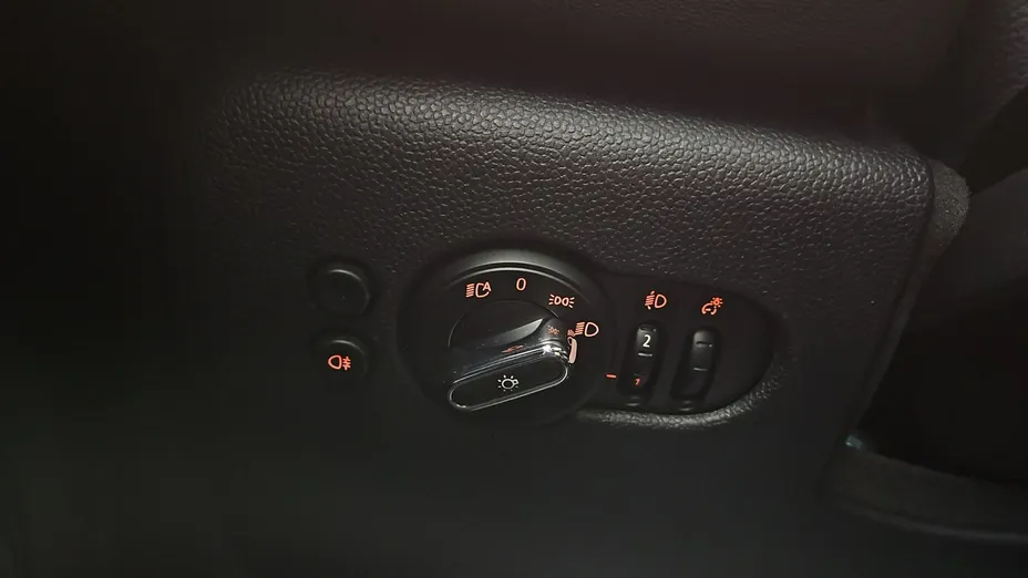 MINI Cooper -