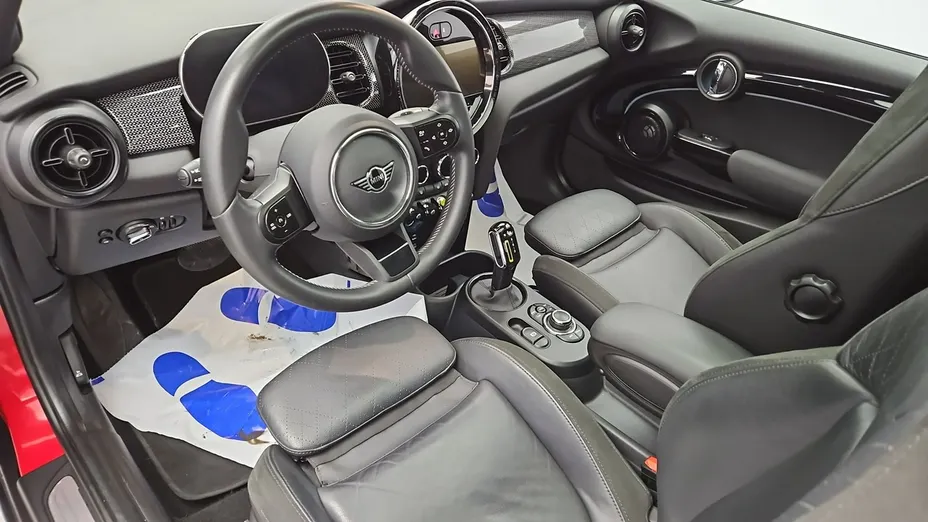 MINI Cooper -