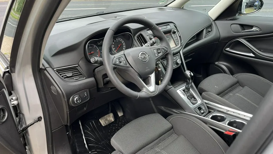 OPEL Zafira -