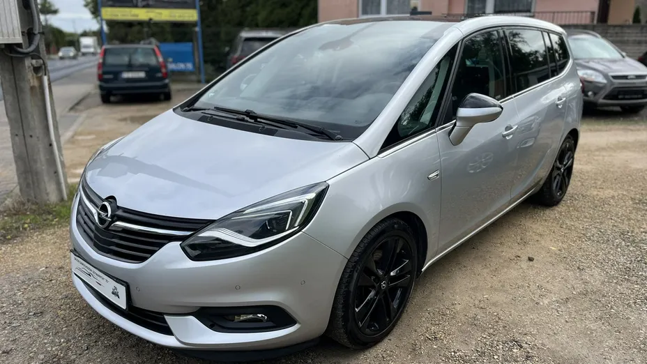 OPEL Zafira -