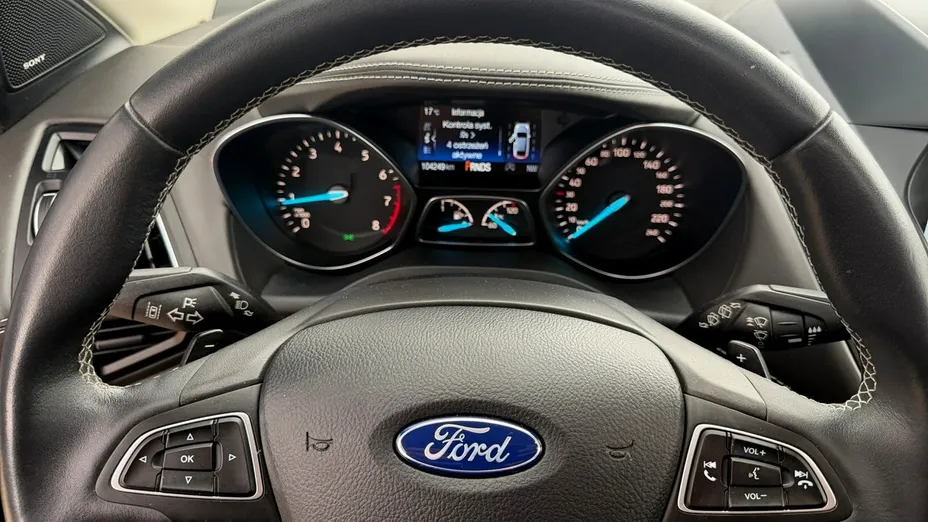 FORD Kuga -
