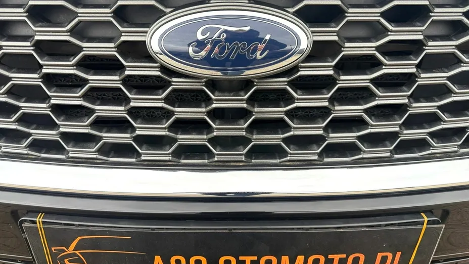 FORD Kuga -