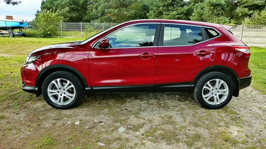 NISSAN Qashqai -