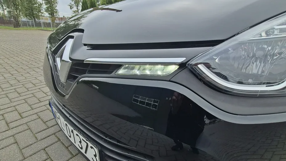RENAULT Clio -