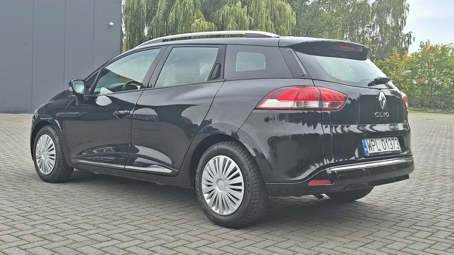 RENAULT Clio -