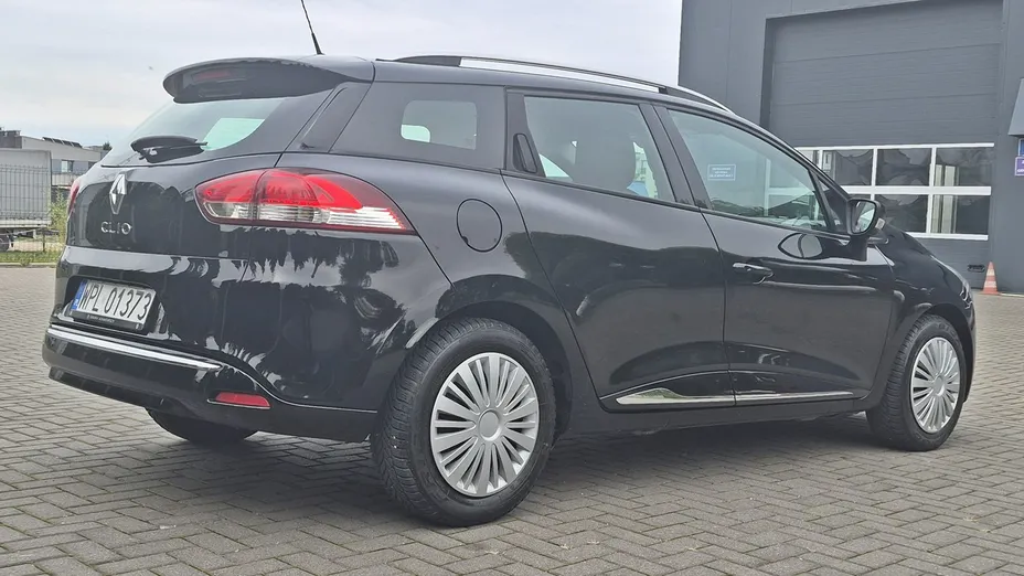 RENAULT Clio -