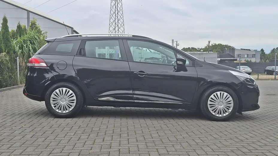 RENAULT Clio -