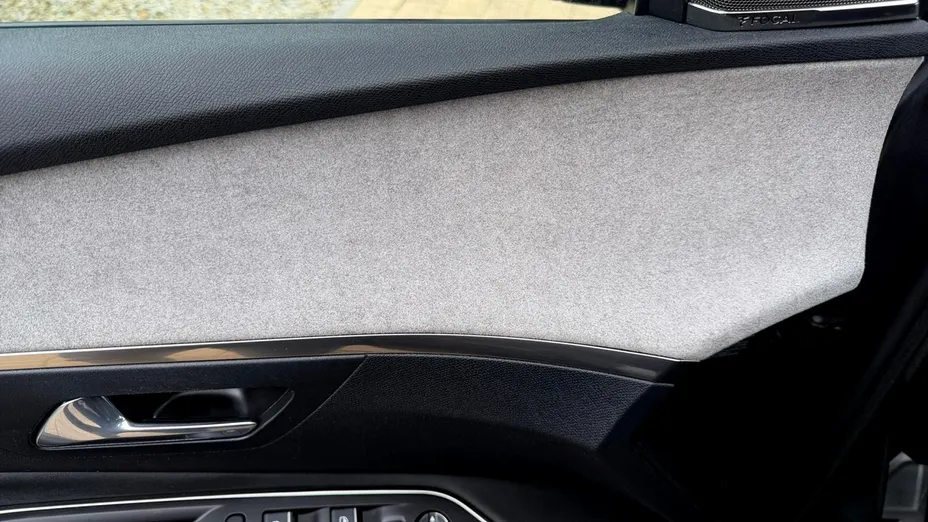 PEUGEOT 3008 -
