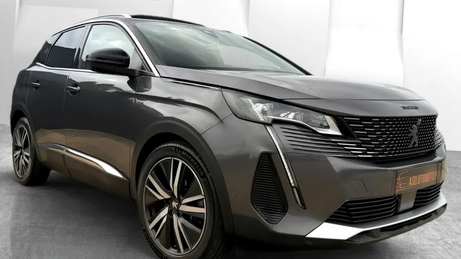 PEUGEOT 3008 -