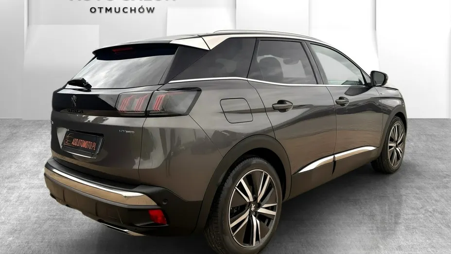 PEUGEOT 3008 -