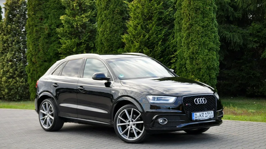 AUDI Q3 -