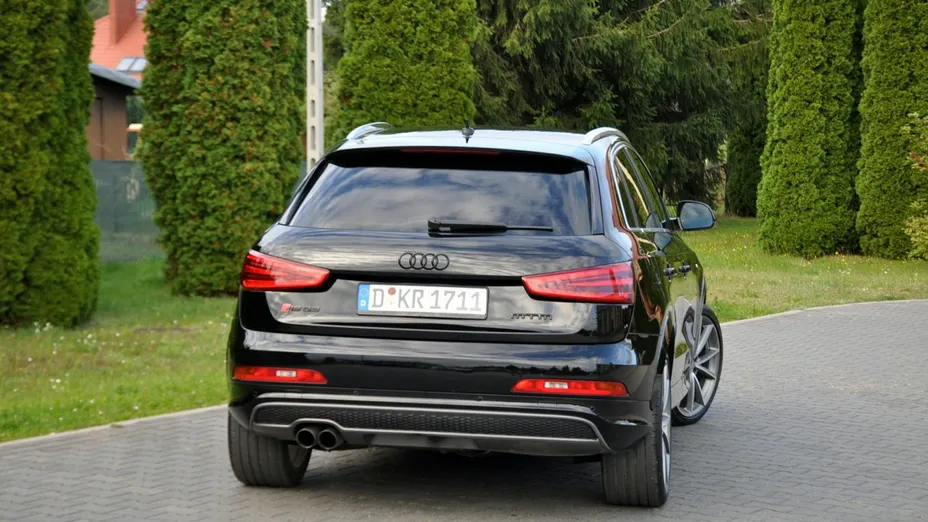 AUDI Q3 -