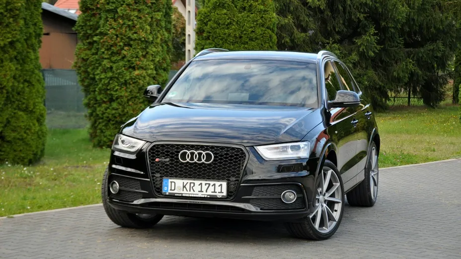 AUDI Q3 -