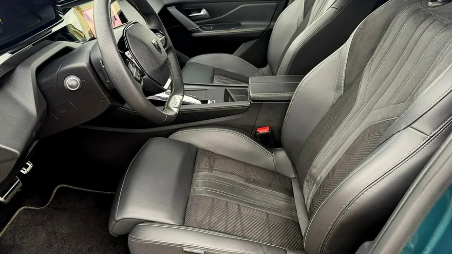 PEUGEOT 308 -