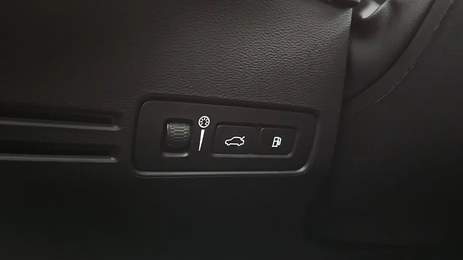 VOLVO XC40 -
