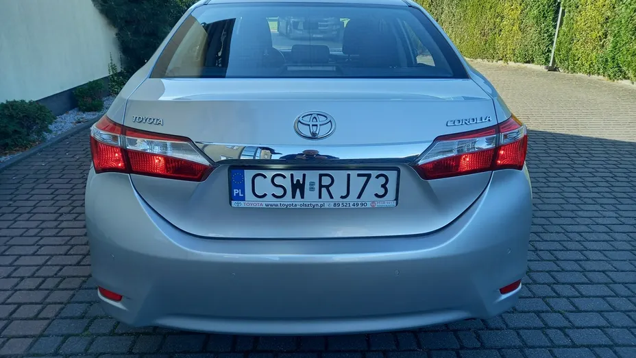 TOYOTA Corolla -