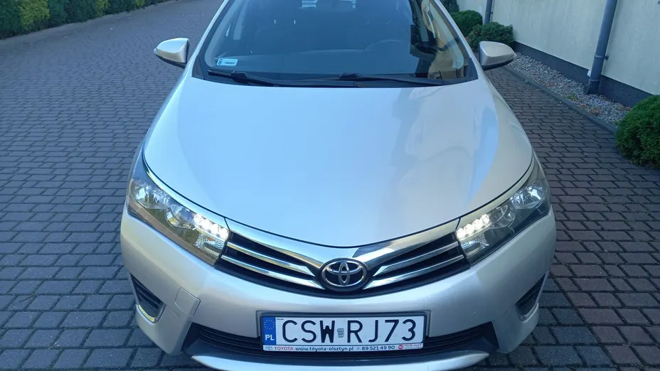 TOYOTA Corolla -